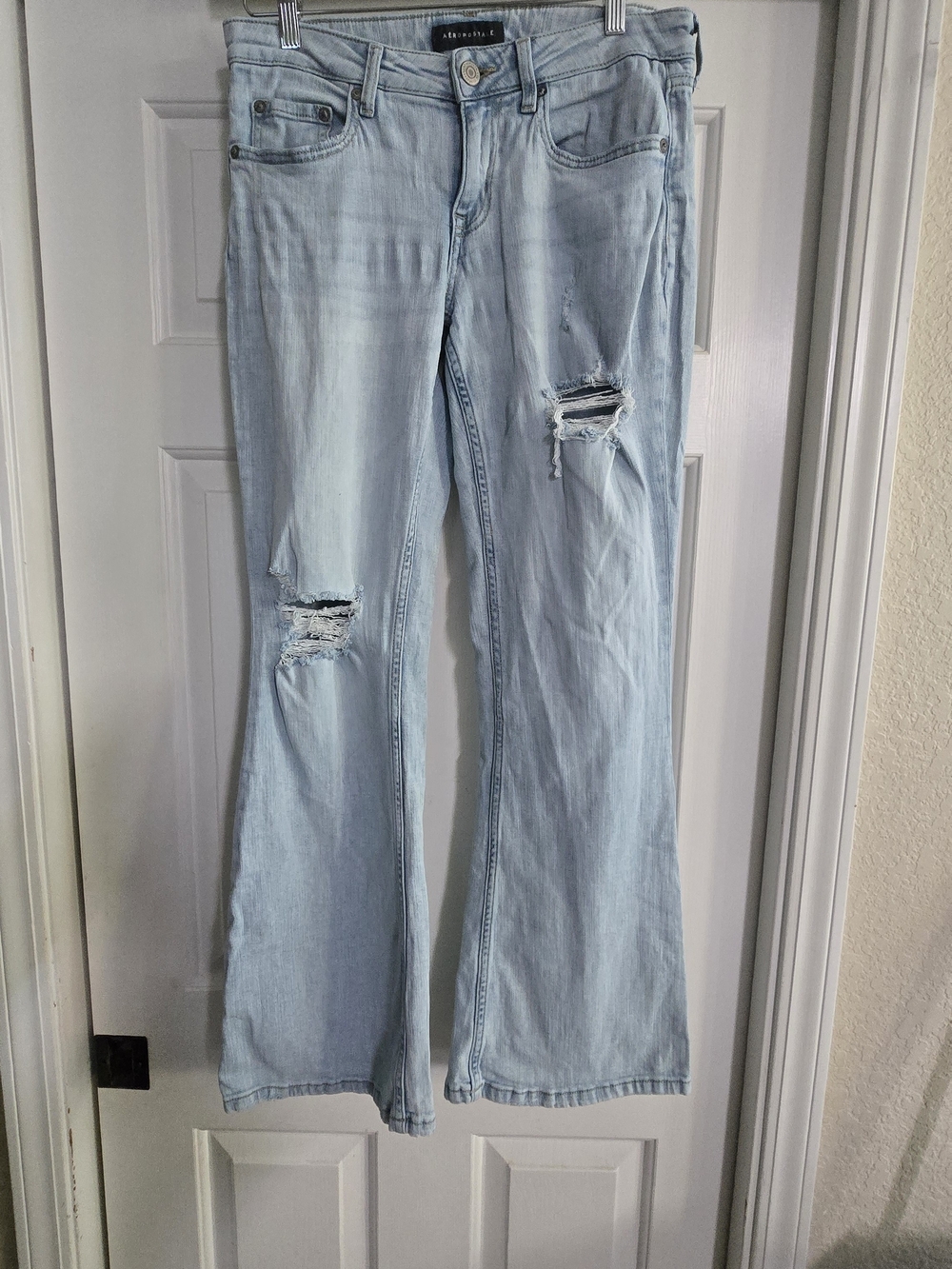 Aeropostale Light Blue Distressed Flare Jeans, Size 6